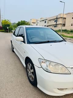 Honda Civic Oriel 2004