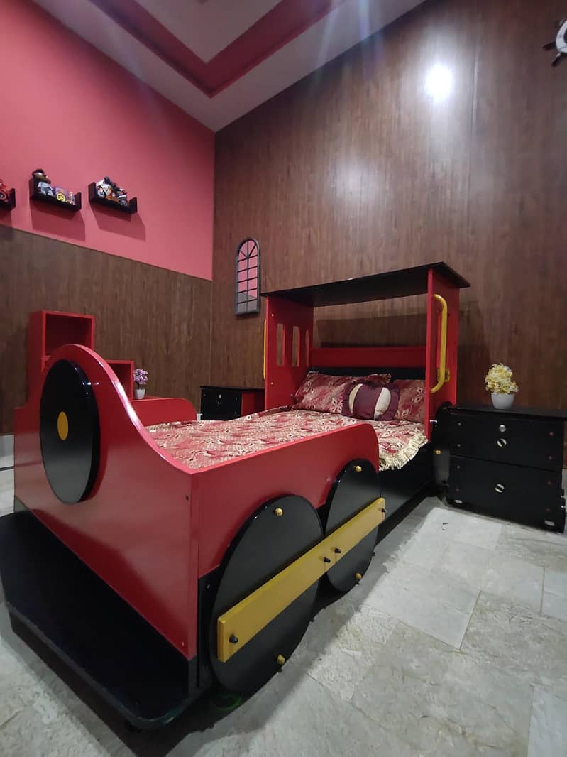 Thomas Bed Set with Side tables, and Toy Storage Box with Racks 5