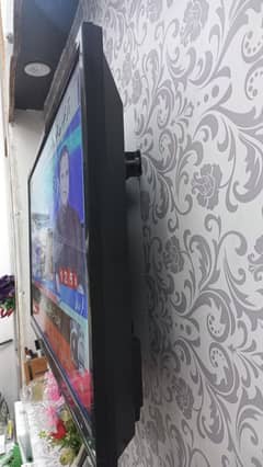 ECO STAR 32 INCH LED