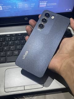 Vivo y100 8+8 128 with box and charger