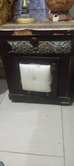 bed with side tables including showcase with mirror
