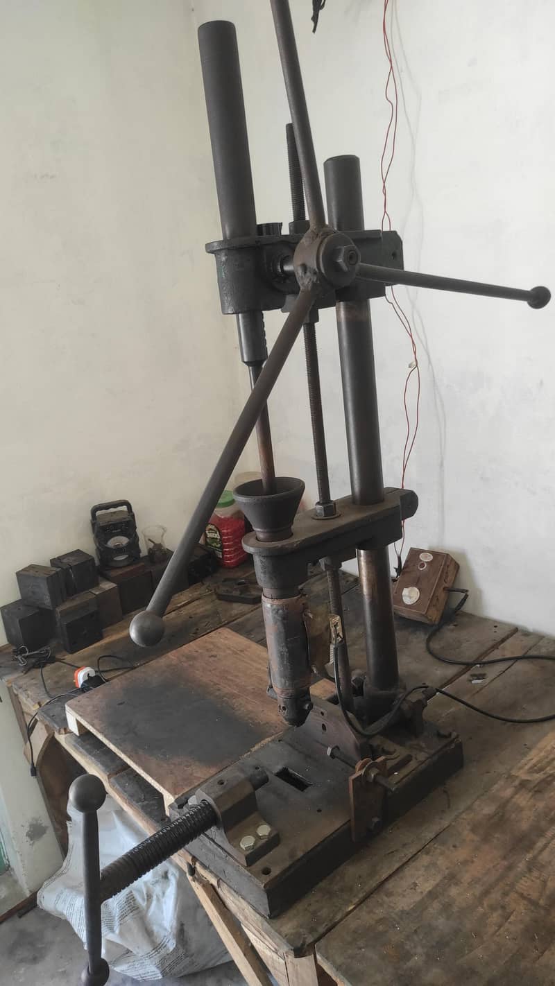 hand molding machine 0
