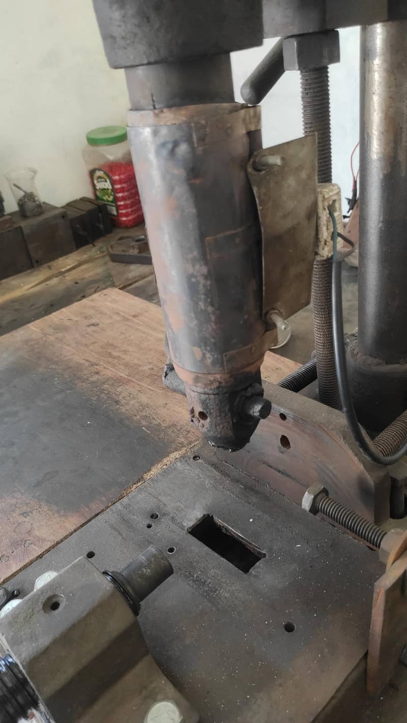 hand molding machine 1