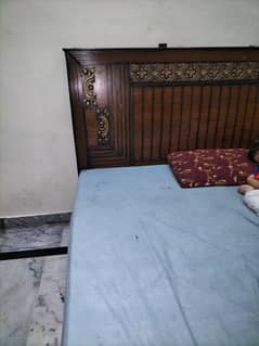 full size bed with metters