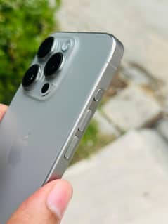 I Phone 15 Pro 256 GB JV