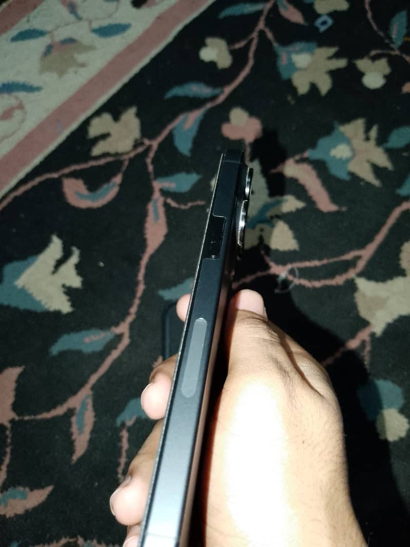 Iphone 15 pro max with complete box 3