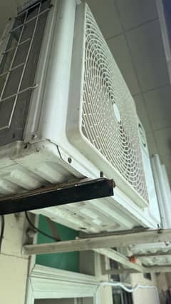 PEL DC INVERTER 1 TON