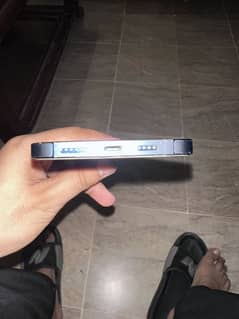 USED HA BATTERY  HEALTH 88. BLUE COLOUR