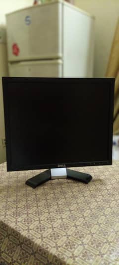 Dell 17-Inch LCD | Crystal Clear Display