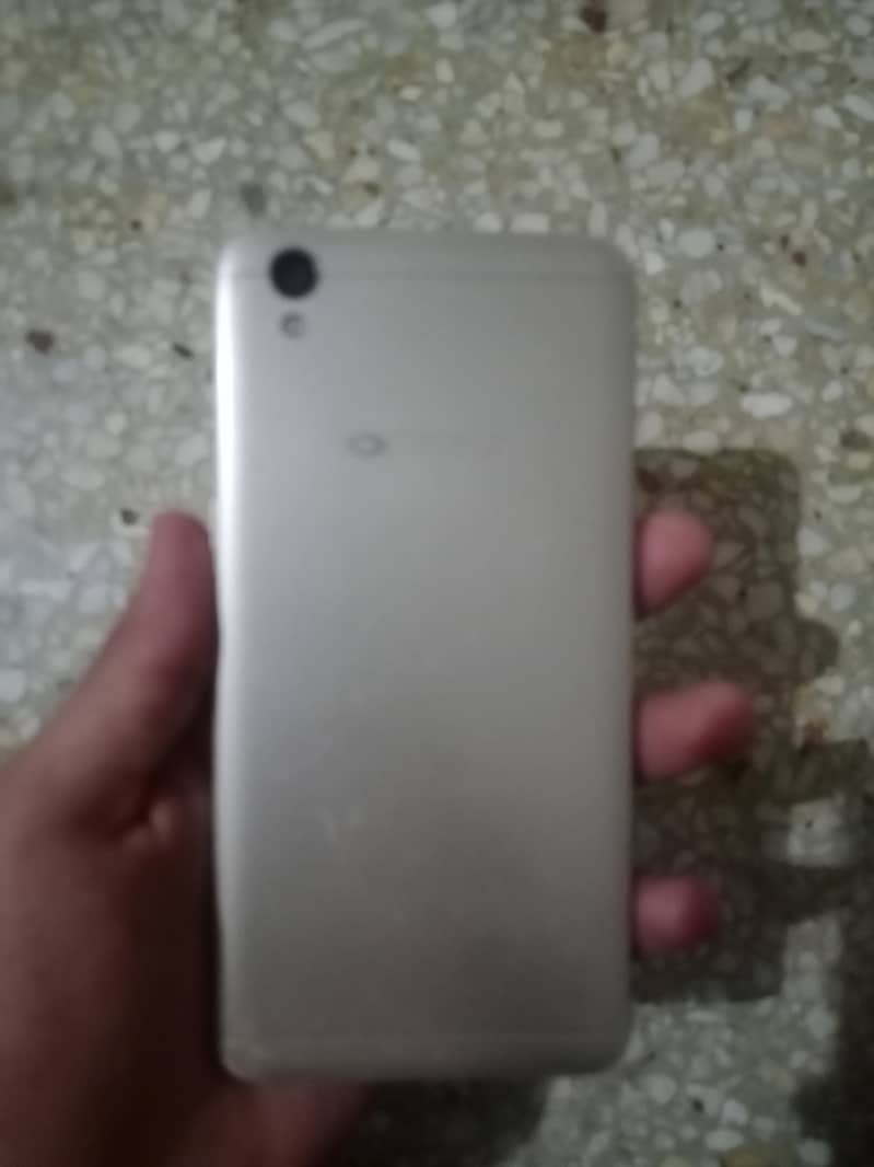 oppoA37f with snapdragon 412 processor 1