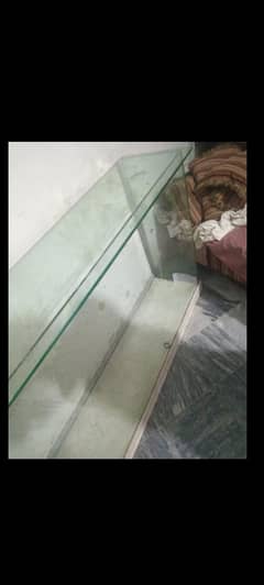 counter, mirror racks