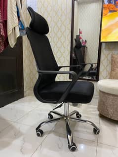 Executive and Office Chair, Computer Chair Like Brand New for Sale