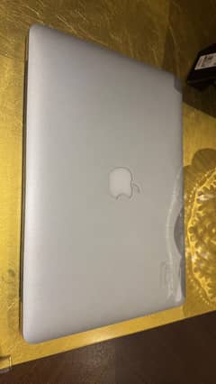 Macbook Pro 13 Inch Early 2015 with Retina Display