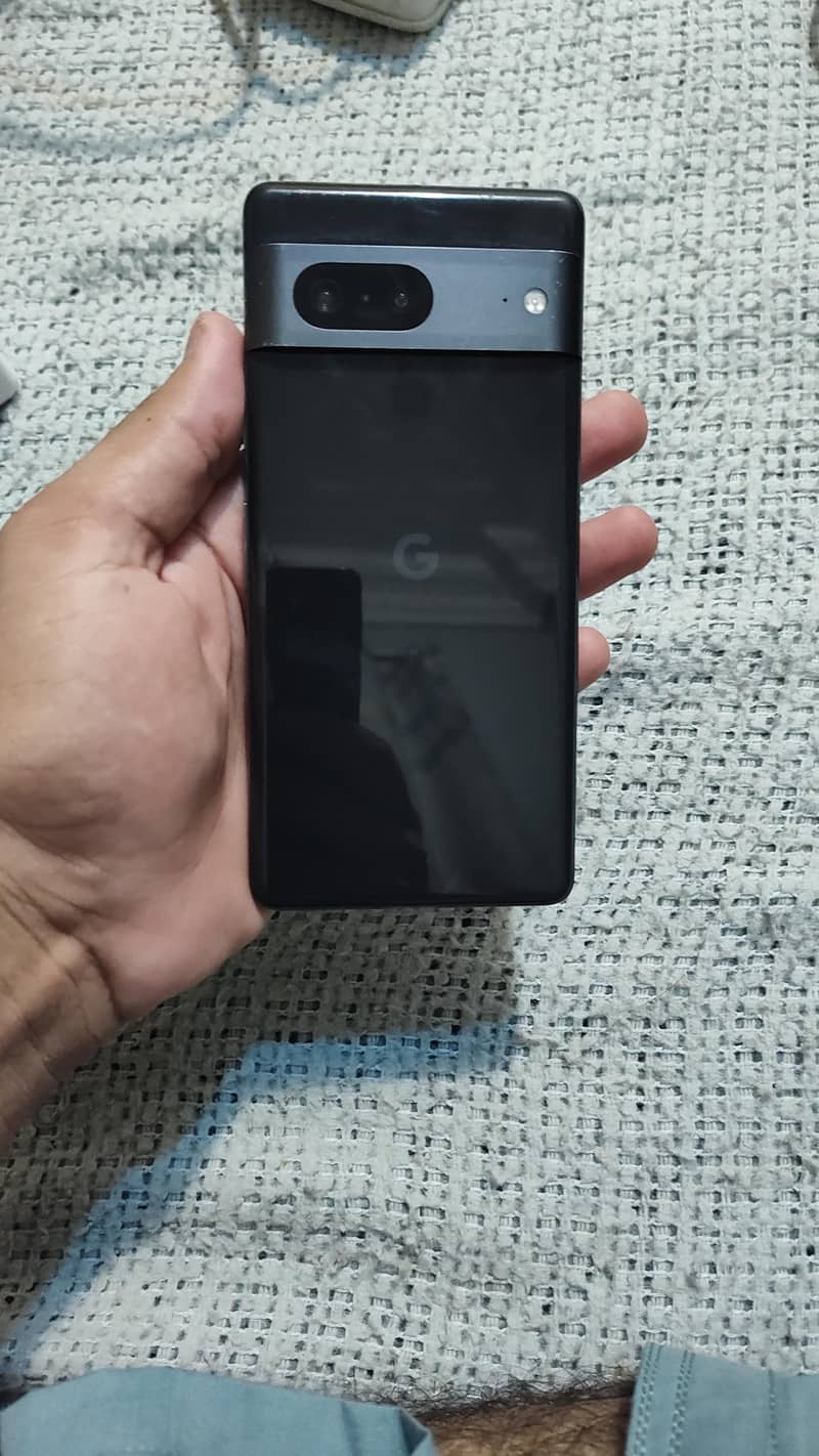 Google pixel 7 4
