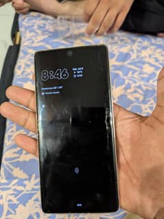 Google pixel 7pro   front Glass break