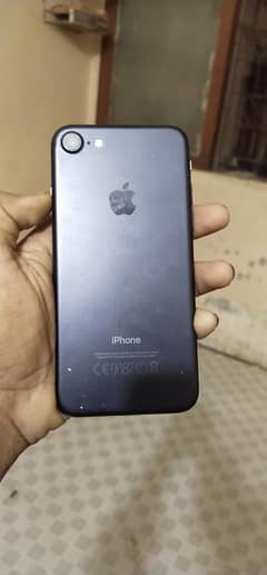 I phone7 storege128 non pta battery health 100