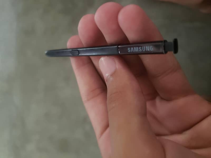 exchange possible with iPhone or Android no open repair in orignal 5