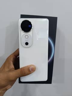 vivo V40 complete box 12/256