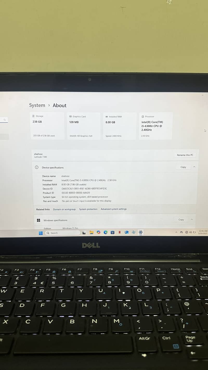 Dell latitude 8 gb 256 gb ssd touch display | intercore processor 3