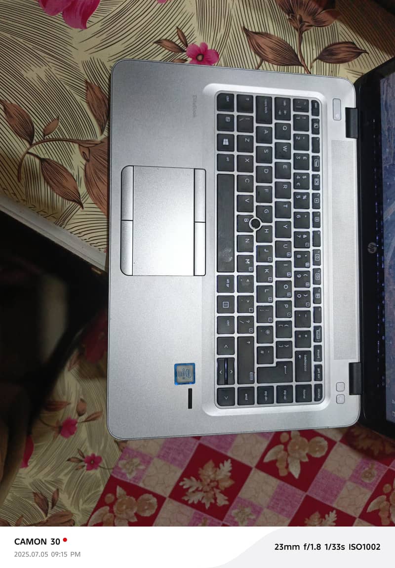 HP Core I 5 6th Generation  16 GP Ram  DDR4 256 SSD FULL TOUCH SCREEN 3