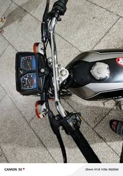 Honda 125 black 2014