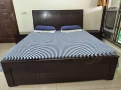 Full Bed room Set In Reasonable price