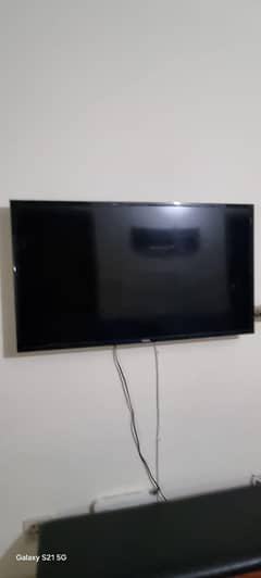 Samsung Smart TV Full HD 40"       Price 50k.