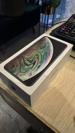 XS