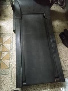 Slightly used Treadmil for urgent sale