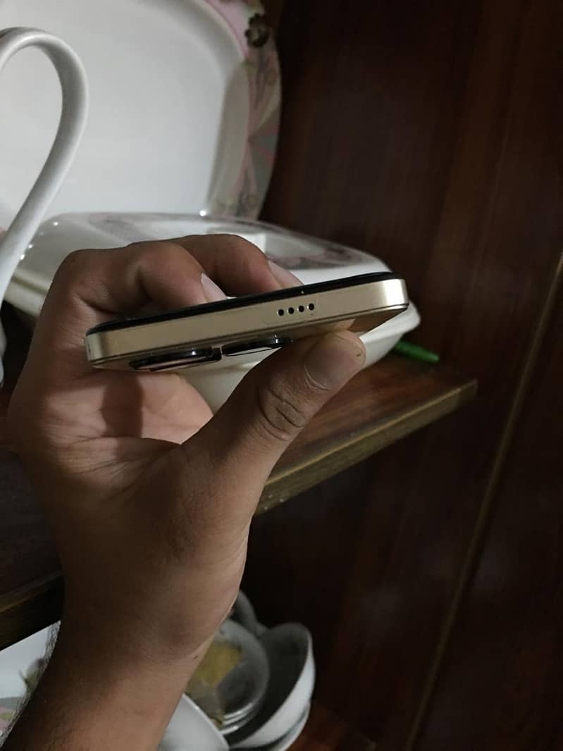 tecno spark 20c all okay 10 by 10 condition 2