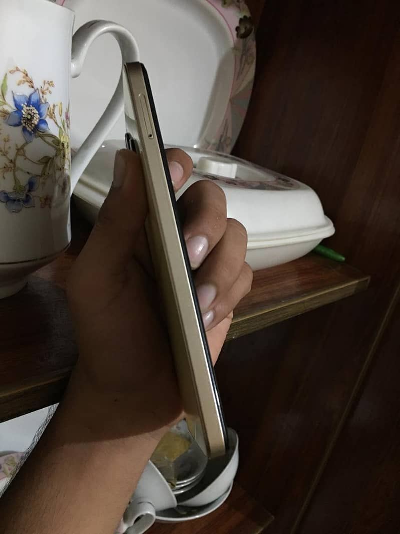tecno spark 20c all okay 10 by 10 condition 4