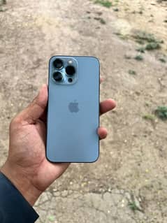 13 pro non factory unlock 128gb 91% battery Waterpack 7 days backup