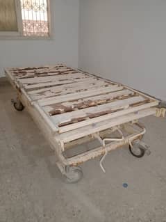 Adjustable Hospital Bed with Wheels – Used, No Rails, Fully Functiona