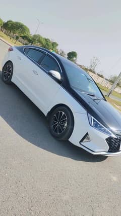 Hyundai Elantra GLS