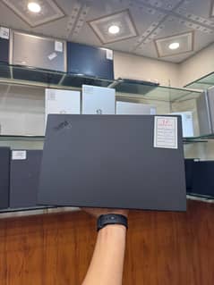Lenovo X1 Carbon  Core i5-10th generation