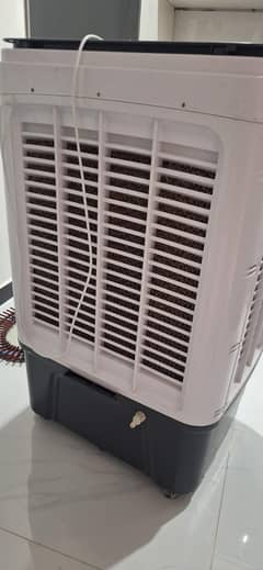 Beetro Air cooler only 1 month used with warranty