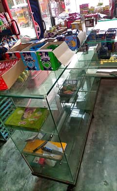 Glass counter