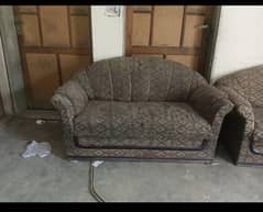 sofa set hai 1:2:3 pura set hai