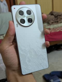 Techno Camon 30 (8-256)  LOEWE Edition