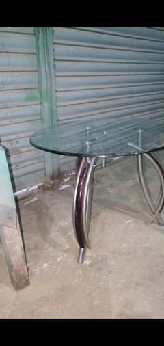 Round Coffee table