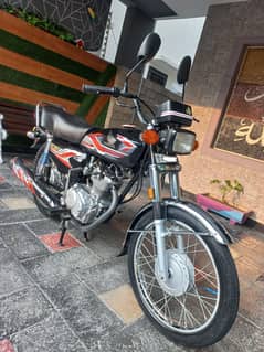 Honda CG 125 Black Colour