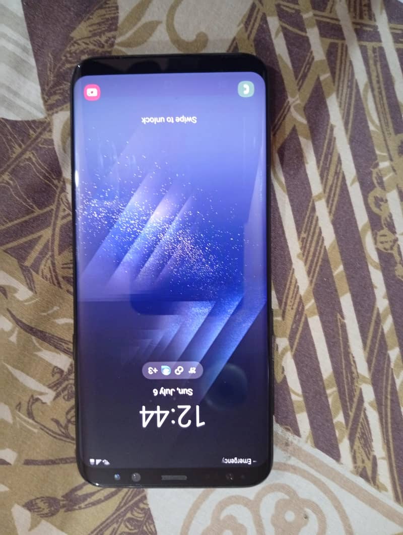 Samsung galaxy S8 edge, used, in good working condition, no faults. 2