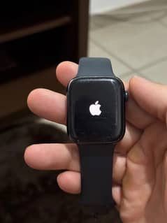 Apple watch Series 4  44mm (read Description)