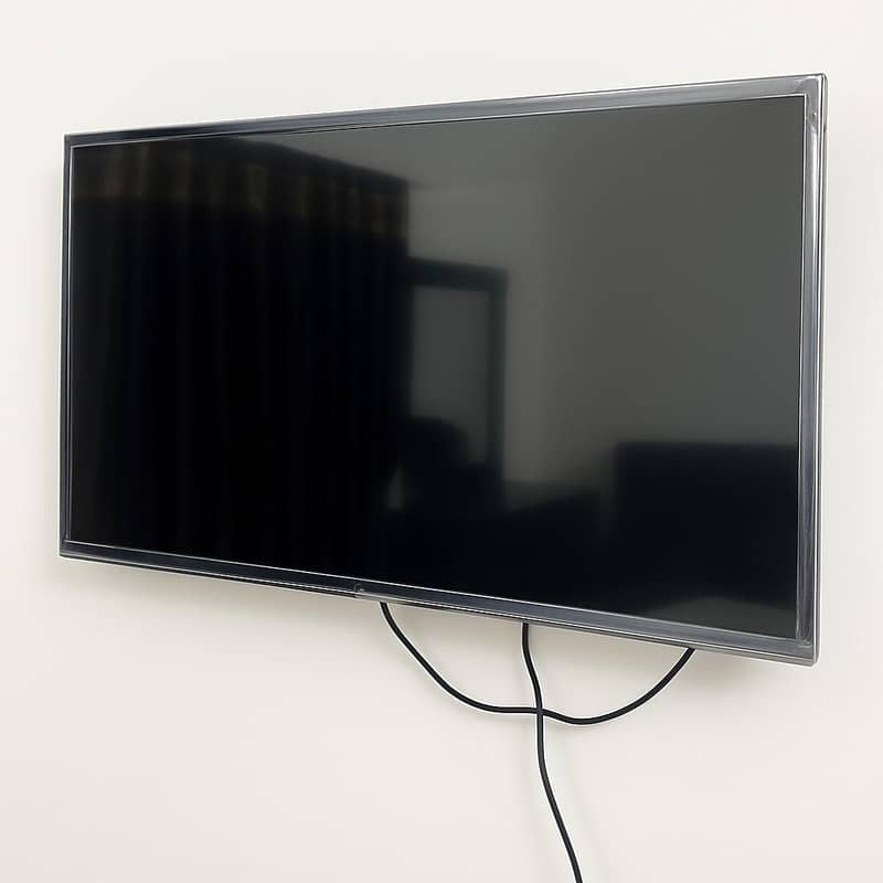 TCL ANDROID LCD 1