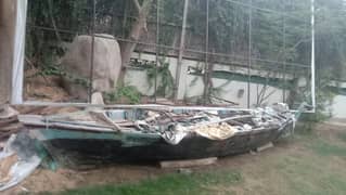Boat used urgent sale