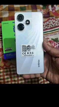 Infinix Hot 30 9by10 4+4 8 128. ondition complete Saman box and charger
