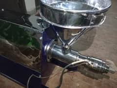 Oil machine cold press