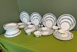 Corelle USA 8 Person Dinner Set