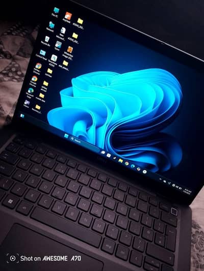 Dell latitude 7420 i5 11th Generation  16gb Ram 256gb SSD  laptop