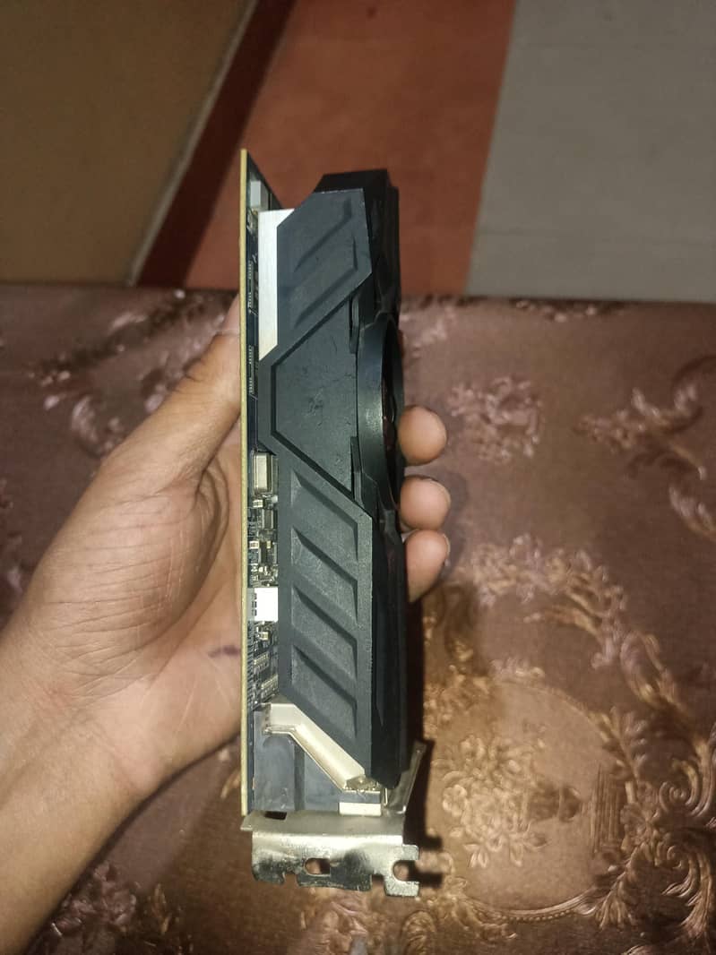i5 6gen with GTX 750ti 2gb  gpu with 120 gb ssd and 8 gb ddr4 ram 8